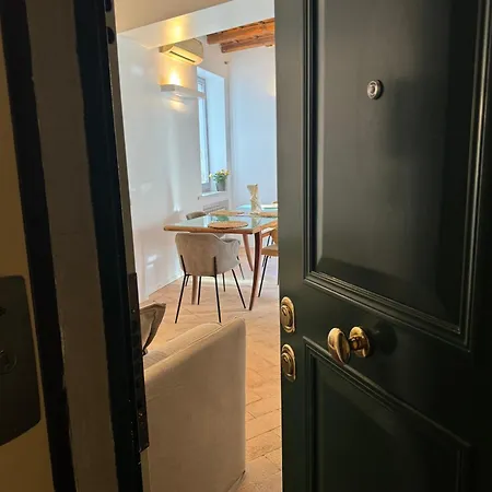 Labanca's Luxury Navona *